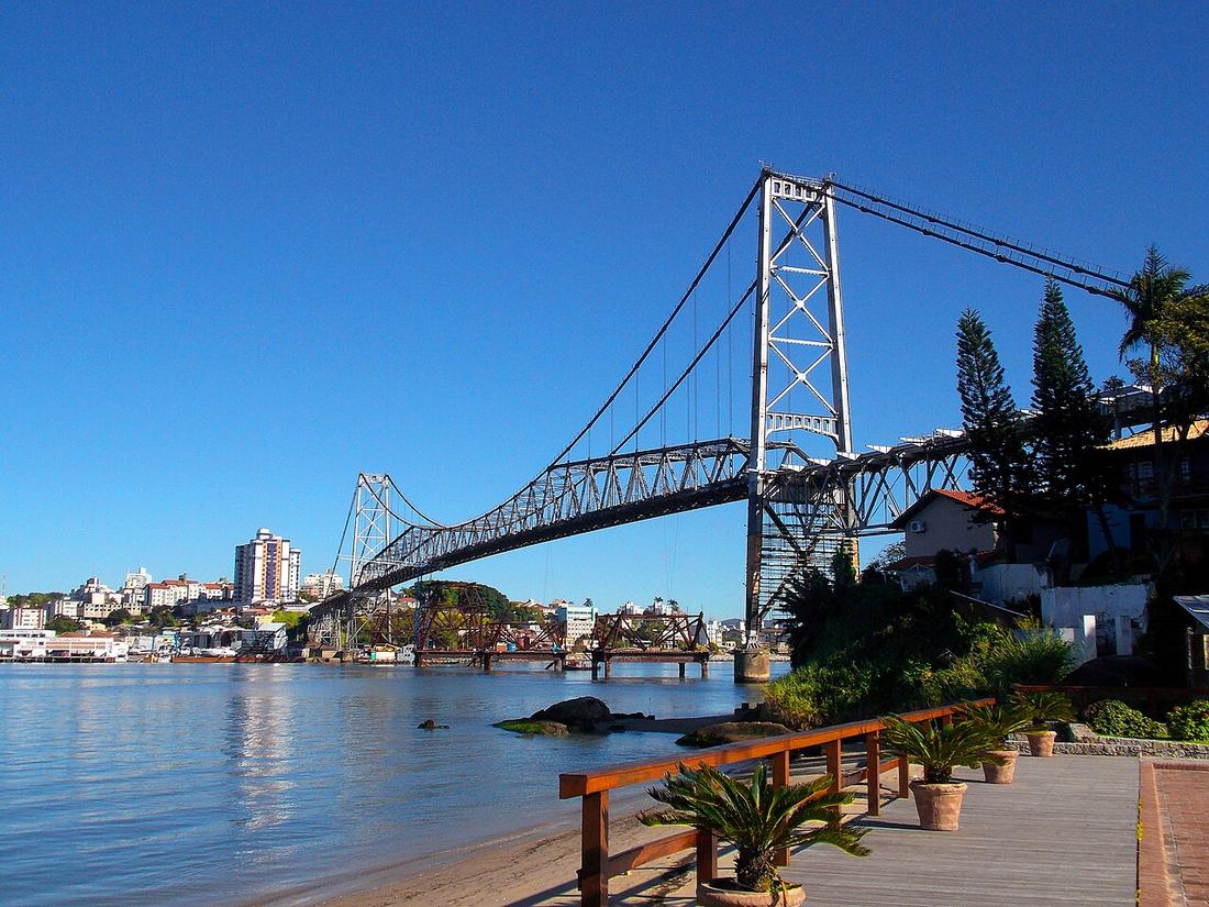 A Ponte Hercílio Luz, em Florianópolis